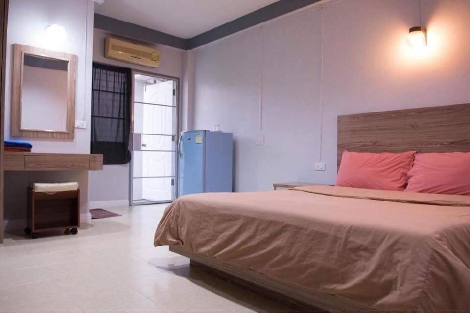 Tn Thanyawit Nakhon Ratchasima Exterior photo