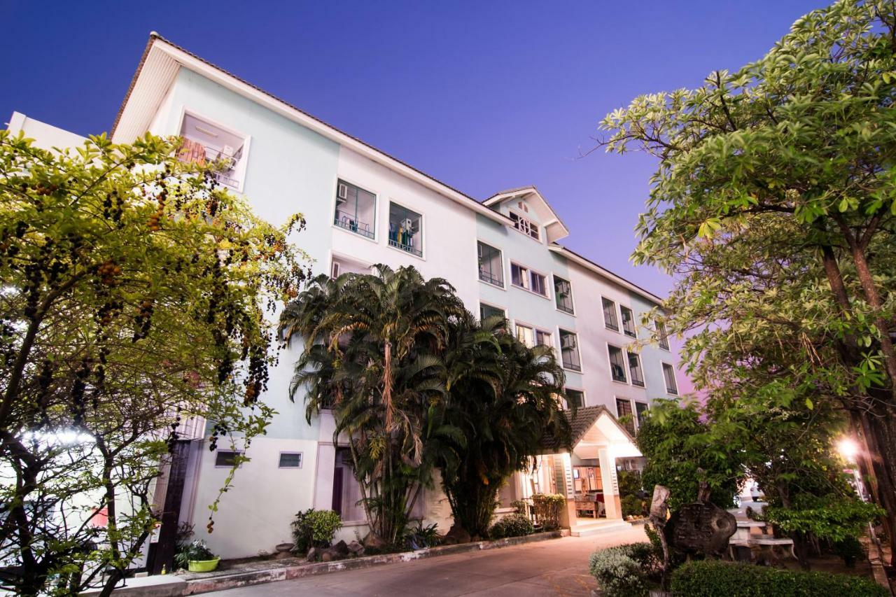 Tn Thanyawit Nakhon Ratchasima Exterior photo